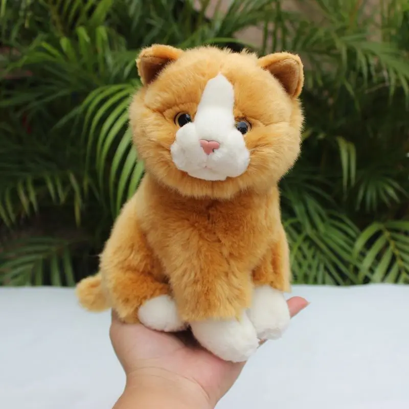 малък плюшен скъпа кафява котка играчка мека благородна котка кукла за подарък за рожден ден на около 20 см