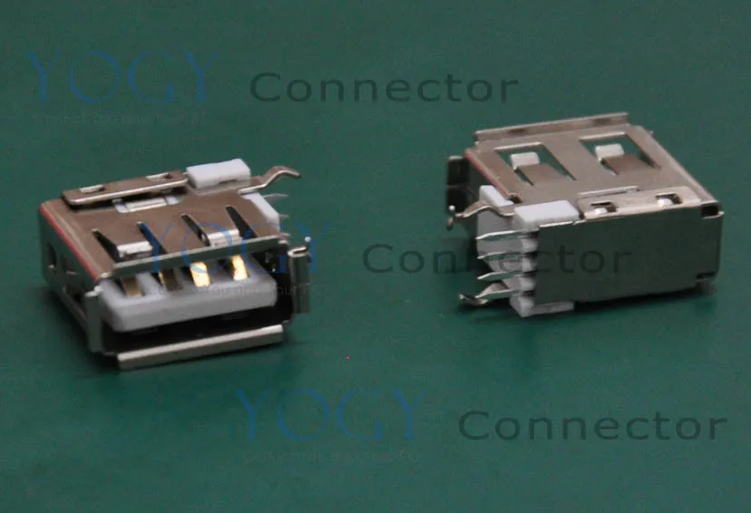 (20 бр. / лот) Изход с клъстер USB конектор, странично потапяне 3 фиксирани крачета, обикновено се използва в различни печатни платки