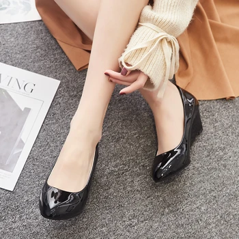 2021 Корейската версия на есенно-пролетни дамски обувки на наклонени ток, черно-бели офис обувки, дамски обувки на висок ток, Zapatos Mujer 3