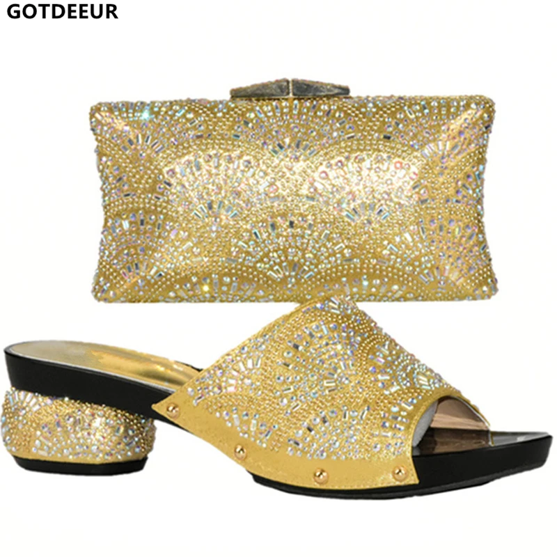 Последните обувки в африканския стил сребрист цвят и подходящи чанти Италиански дамски обувки за партита с подходящи чанти, украсени с кристали 2