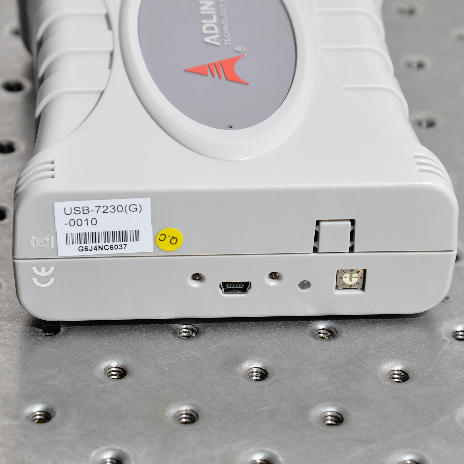 ADLINK Линг Хуа USB-7230 (G) гума USB изолиран цифров модул вход/изход с група на съединителната линия 2