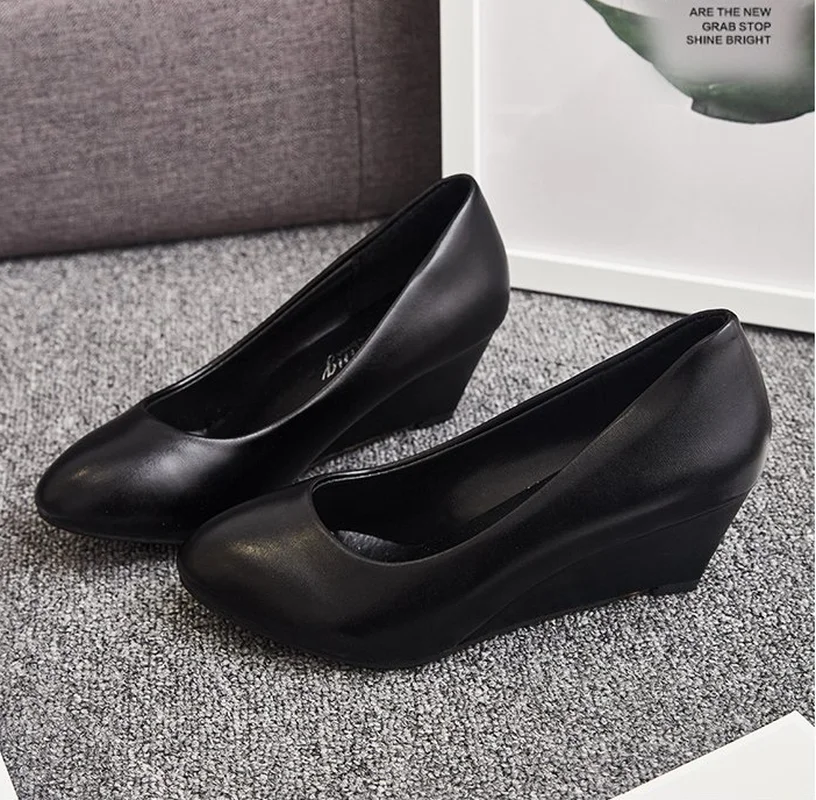 2021 Корейската версия на есенно-пролетни дамски обувки на наклонени ток, черно-бели офис обувки, дамски обувки на висок ток, Zapatos Mujer 4