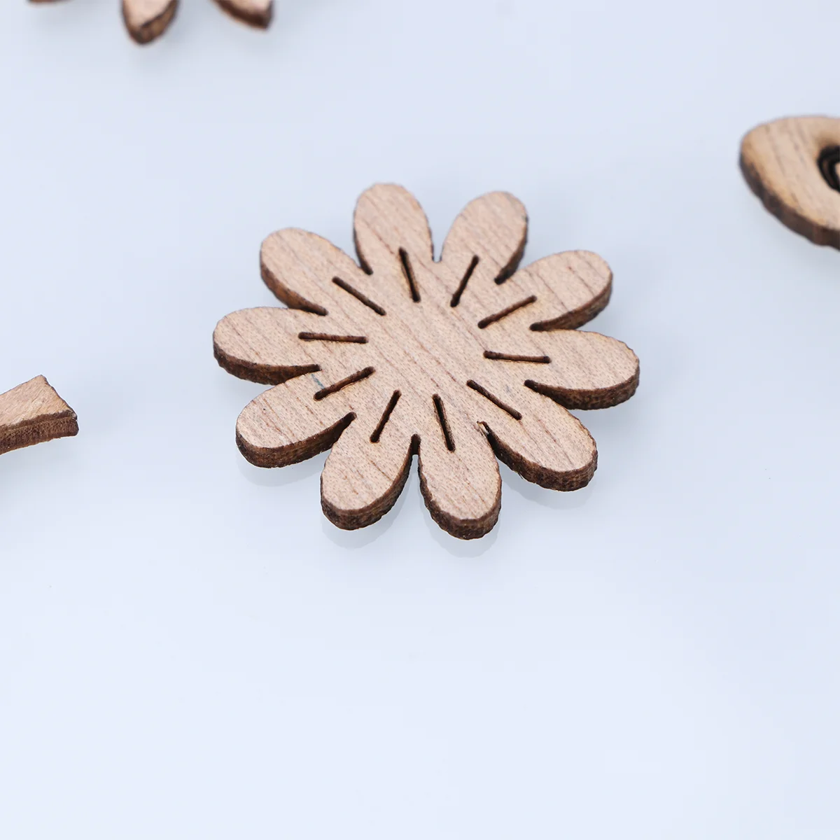 Дървени Дървени Изрезки Занаят Незавършена Форма Парчета Занаяти Направи Си Сам Коледни Цветя Украса Украса Blanktag Украса На Маса 5