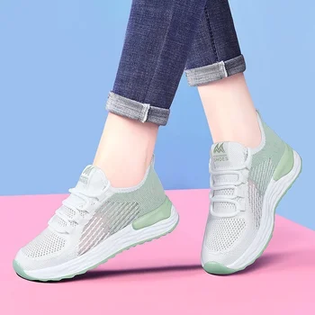 Дамски маратонки Zapatos Mujer, Новост 2022 г., Модни Дишаща нескользящая обувки на дебела подметка с шнур, вулканизированная окото, Тенис Feminino 0
