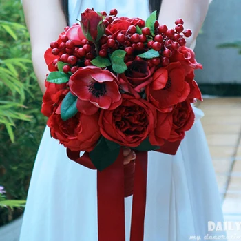 Изкуствена червена роза, ягодоплодни, фалшив червен божур, копринени цветя, сватбен букет на булката, приятелка на Булката, держащая цветя за сватбени партита