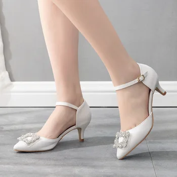 Кристали квадратна пуговица сандали с остри пръсти на средно ниска пета модни обувки за сватба сватбена рокля рокля удобно 3