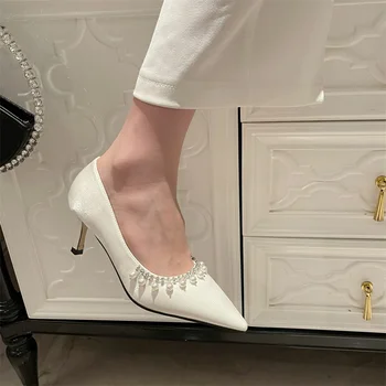 Сатен шик перли Кристални сватбени обувки женски помпи малка ивица на мъниста нокти с остър нос обувки на високи токчета, Обувки дамски гореща 1