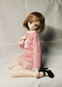 стоп-моушън облекло blythe е подходящ за размера на blythe кифлички на няколко розови пуловери, костюми с къса пола и аксесоари за кукли (две точки)