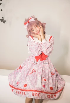 Японското кавайное хубава рокля в стил лолита 